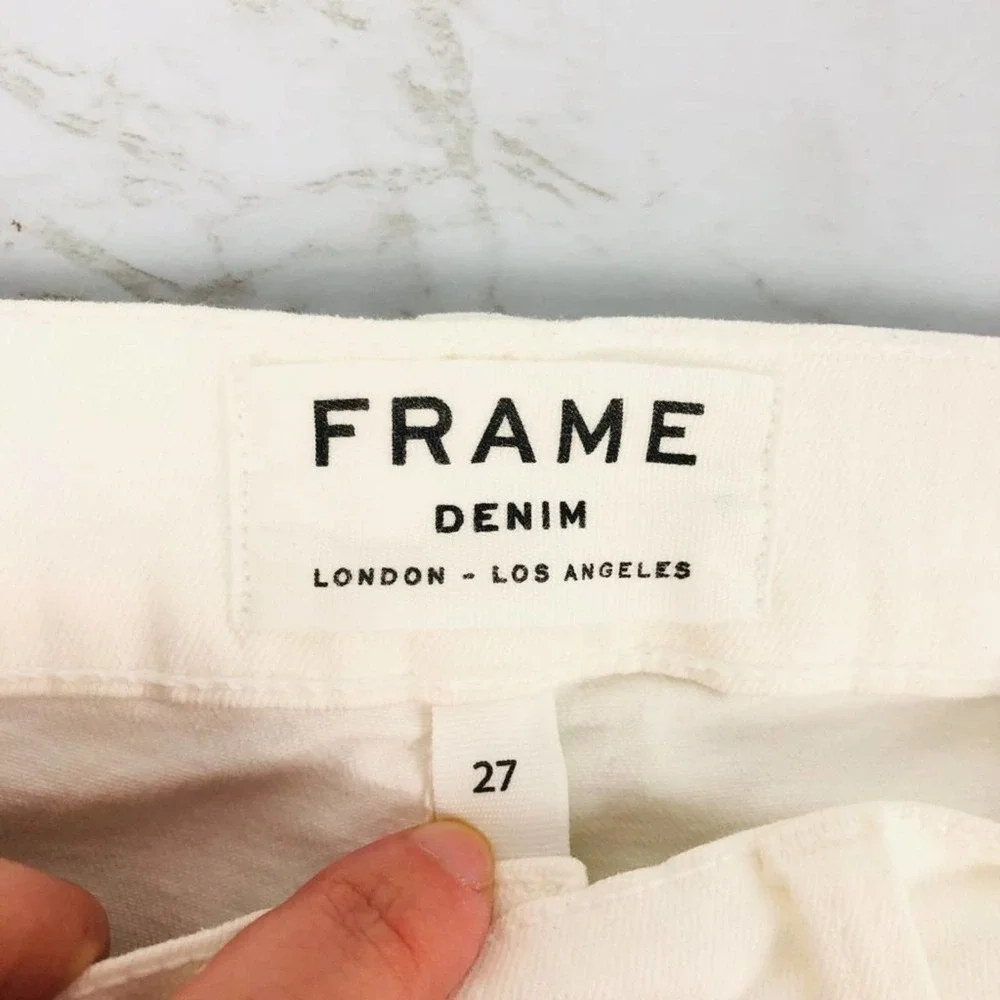 NWOT FRAME LE SKINNY DE JEANNE DISTRESSED RAW HEM JEAN 27